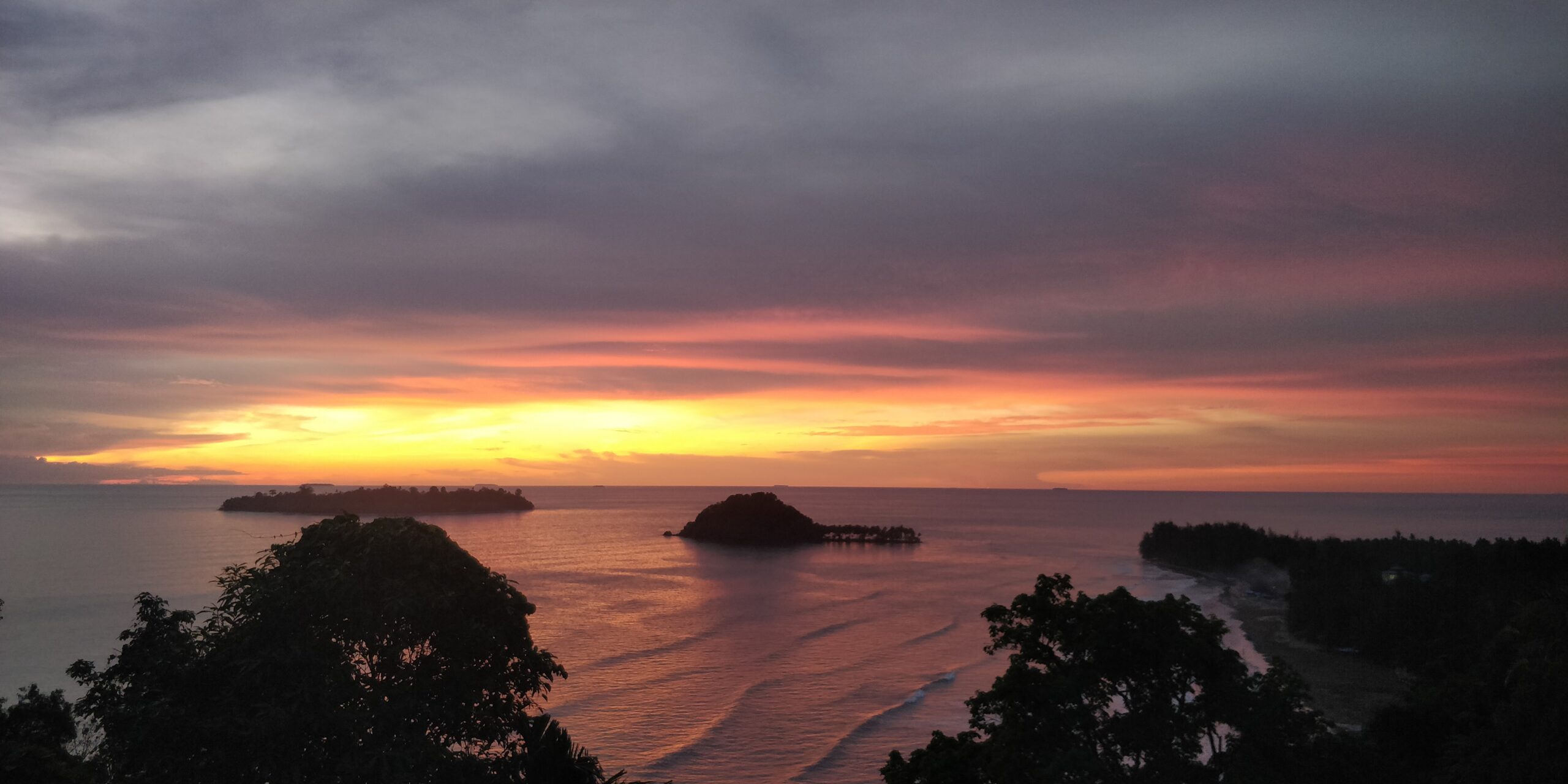 In Indonesiens Westen: Fünf Wochen Inselleben